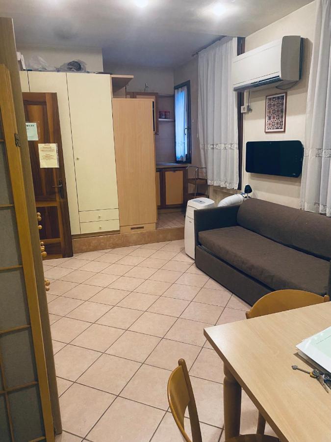 Multiproprieta Venezia Apartment Bagian luar foto