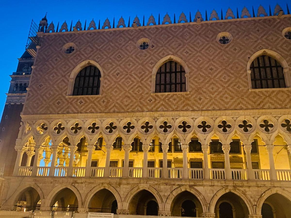 Multiproprieta Venezia Apartment Bagian luar foto